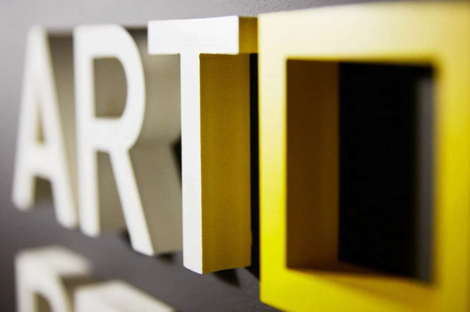 Enseigne lumineuse pour salles de sport 6 logo art lumineux