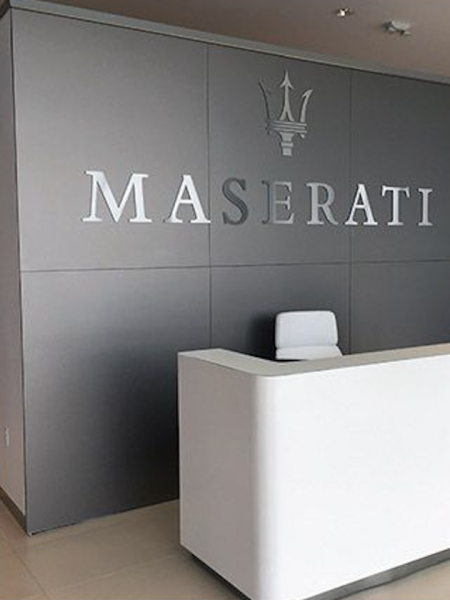 Enseigne Métal Miroir pour Maserati